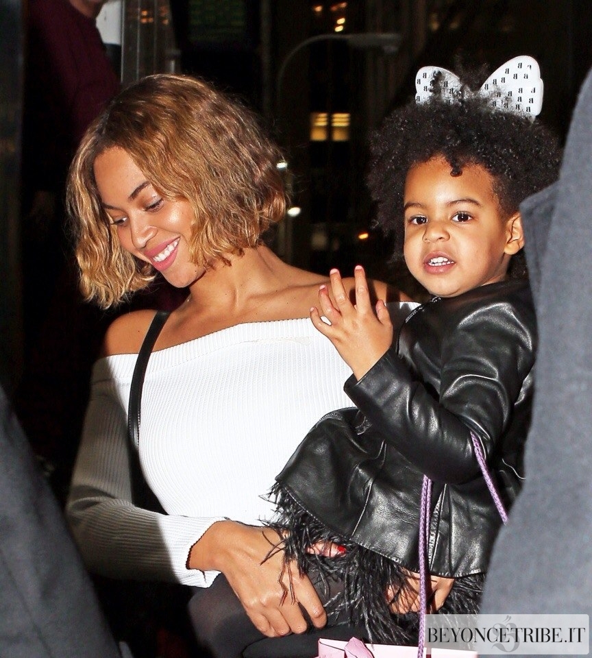 10Beyonc%C3%A9-and-Blue-Ivy-Carter-spotted-in-Midtown-New-York-4-November-2014.jpg