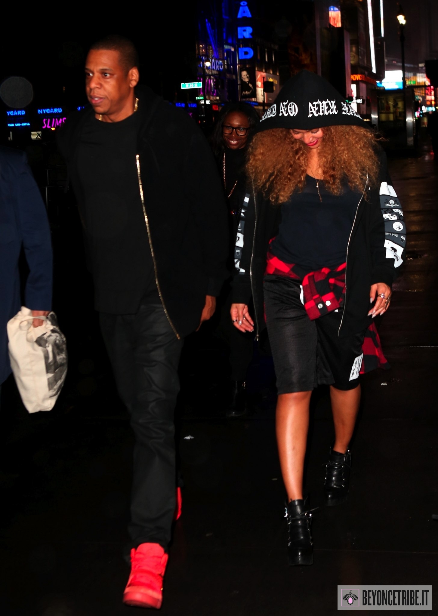 4Beyonc%C3%A9-e-Jay-Z-spotted-in-New-York-16-December-2014.jpg