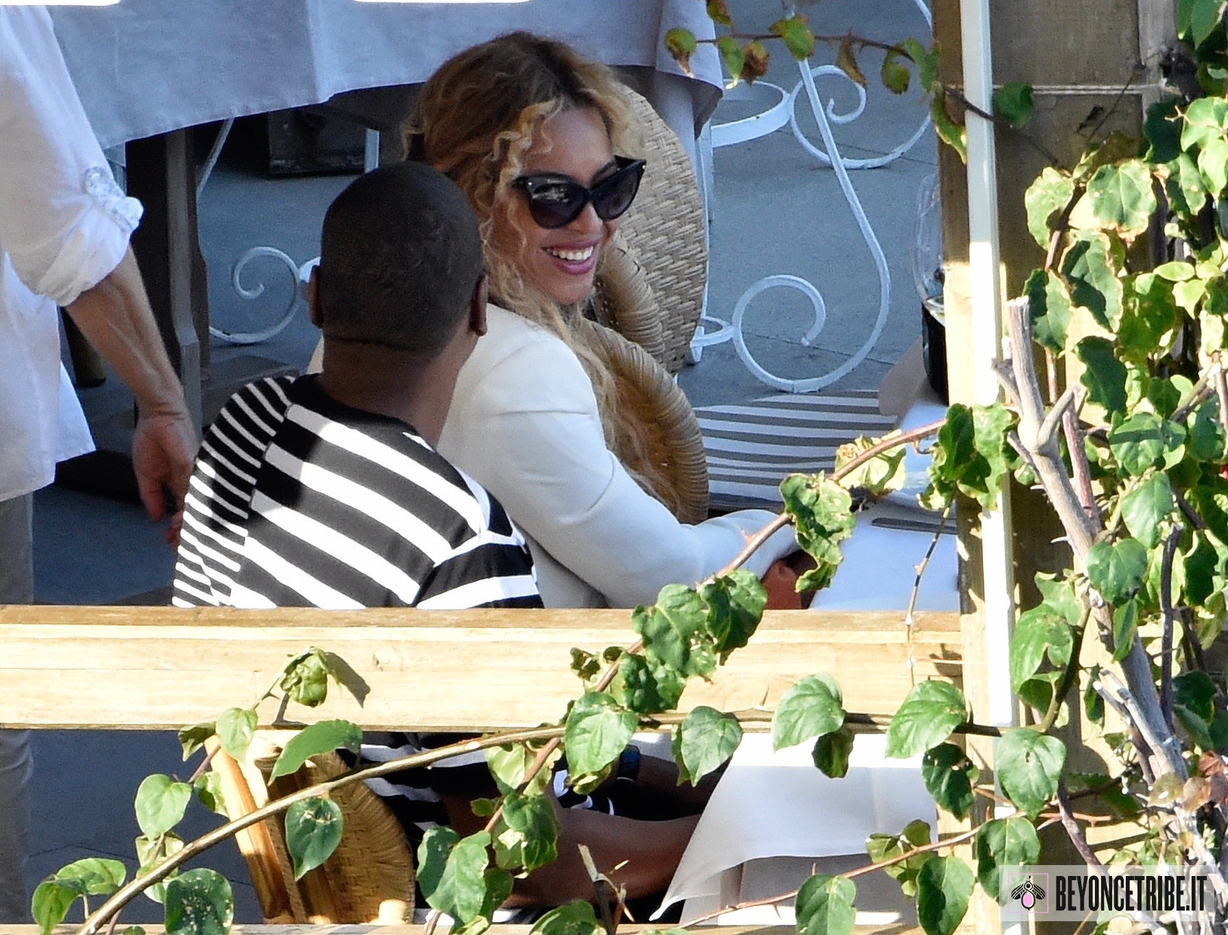 8Beyonce-Jay-Z-Vacation-Italy-2015-Pictures-7.jpg